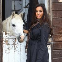 Leona Lewis visits the Hopefield Animal Sanctuary - Photos | Picture 98756